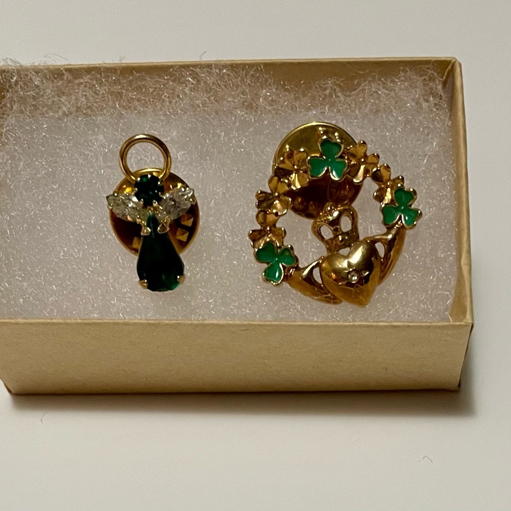 Hollywood Regency-Style Green & Gold Brooches GUC Vintage Retro